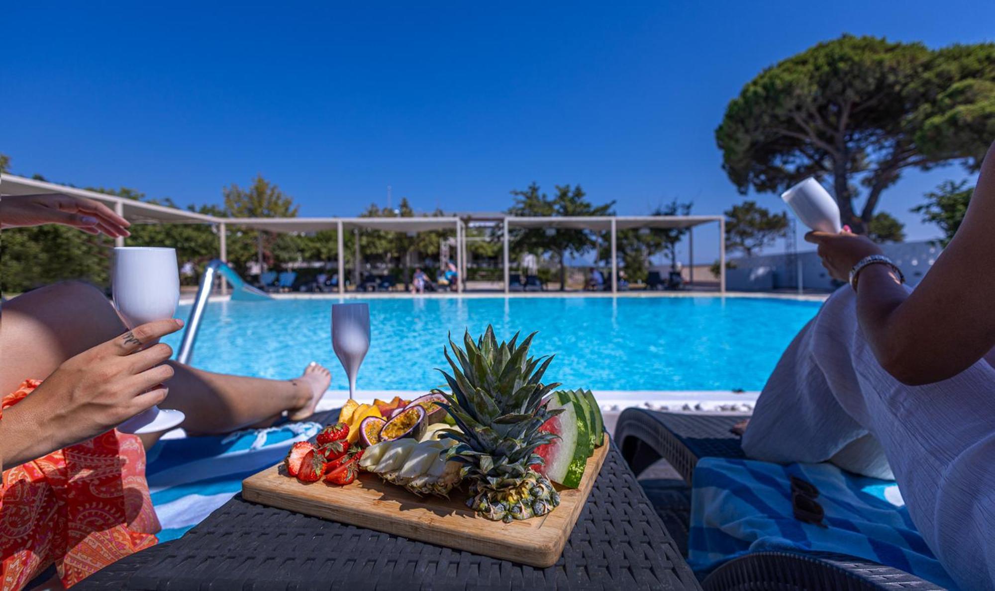 Gmp Bouka Resort Messíni Exteriör bild